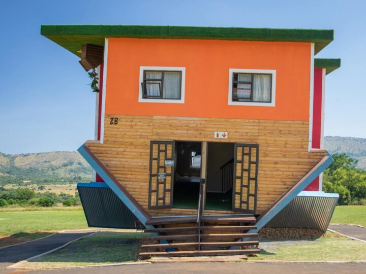 Casa de cabea para baixo